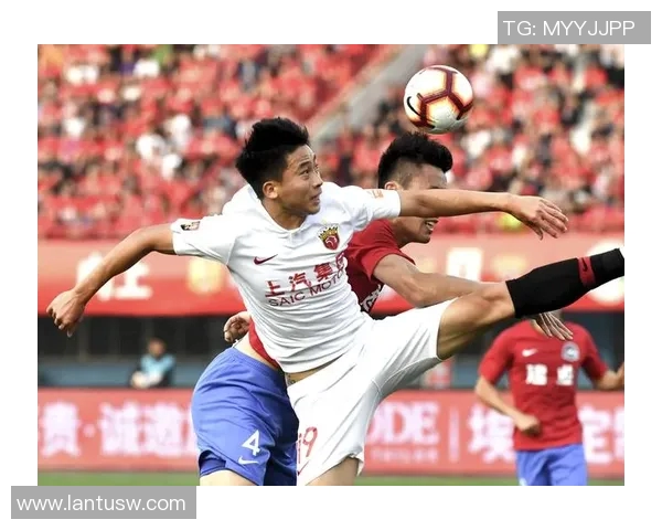 赛后分析：西安足球队与上海足球队实力对比及比赛亮点总结